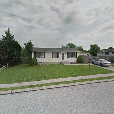 13 Jenna Ln, New Oxford, PA 17350