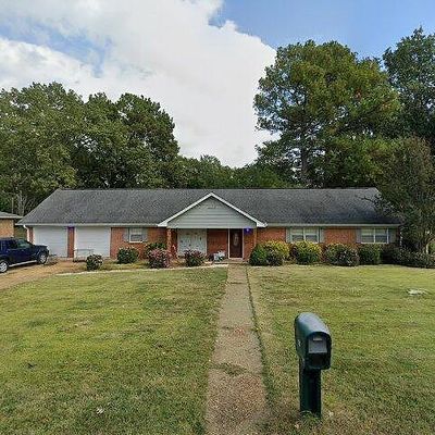 109 Chestnut Ln, Sheffield, AL 35660