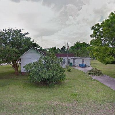 1106 Oak St Nw, Townsend, GA 31331