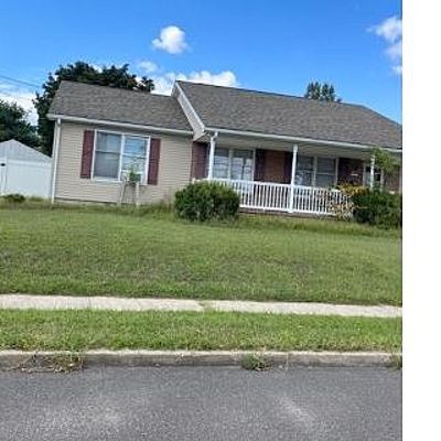 113 S Poplar St, Gibbstown, NJ 08027