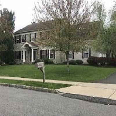 1135 Monroe Dr, Stewartsville, NJ 08886