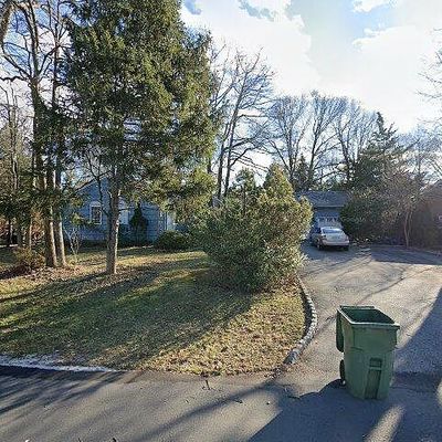 15 Turner Ave, Edison, NJ 08820