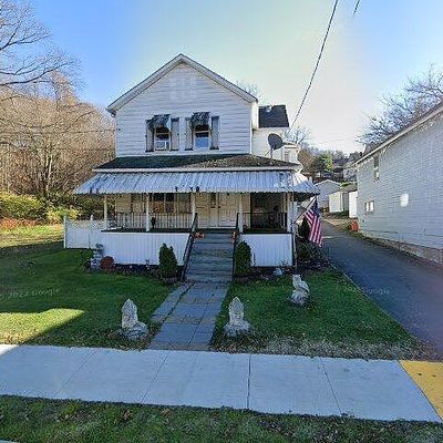 17 W Main St, Glen Lyon, PA 18617