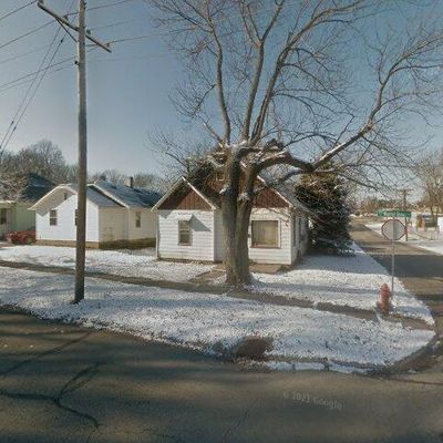 1961 N Walnut Grove Ave, Decatur, IL 62526