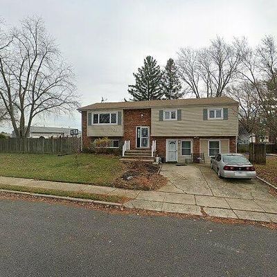 2 Chelsea Ct, Neptune, NJ 07753