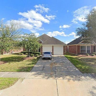 20002 Shore Meadows Ln, Richmond, TX 77407