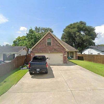 2034 10 Th St, Port Neches, TX 77651