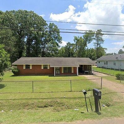 208 Country Club Dr, Natchez, MS 39120