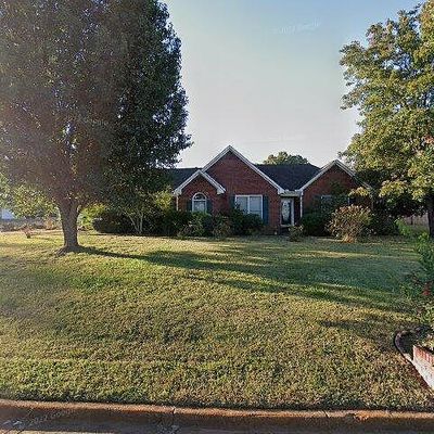 208 E Nassau Ave, Muscle Shoals, AL 35661