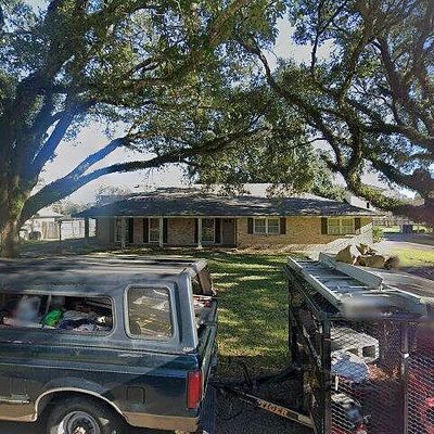 211 Renee Ave, Lafayette, LA 70503