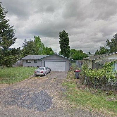 215 Enos St, Amity, OR 97101