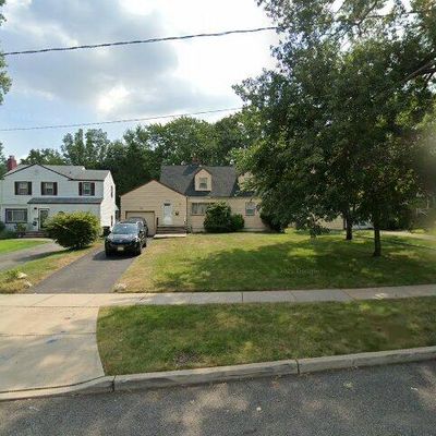 172 Ward Plz, Teaneck, NJ 07666