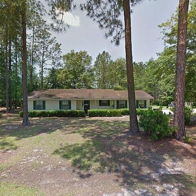 178 Colonial Dr, Baxley, GA 31513