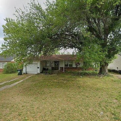 1807 E 11 Th St, Okmulgee, OK 74447