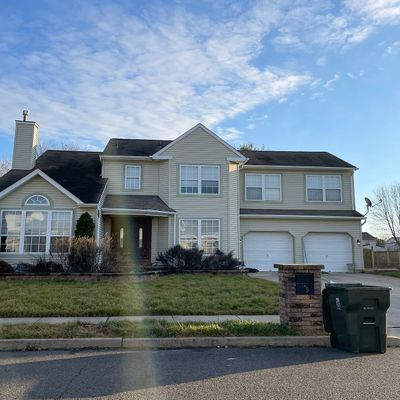 19 Tina Ln, Burlington, NJ 08016