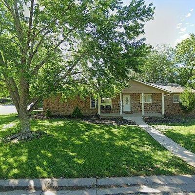 2523 Edward St, Salina, KS 67401