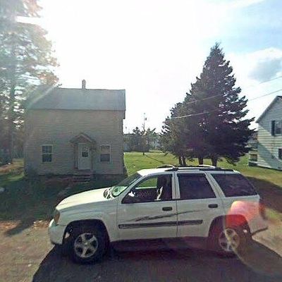 26 Lawrence St, Caspian, MI 49915