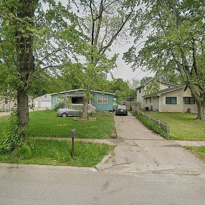 2809 E 24 Th St, Des Moines, IA 50317