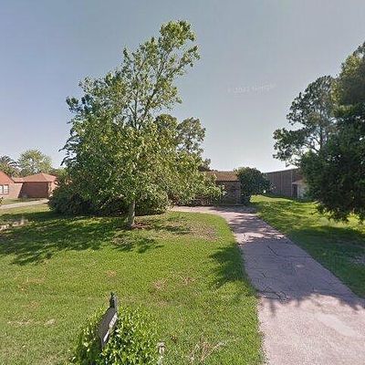 2202 Butler Dr, Friendswood, TX 77546