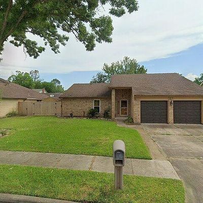2417 Colleen Dr, Pearland, TX 77581