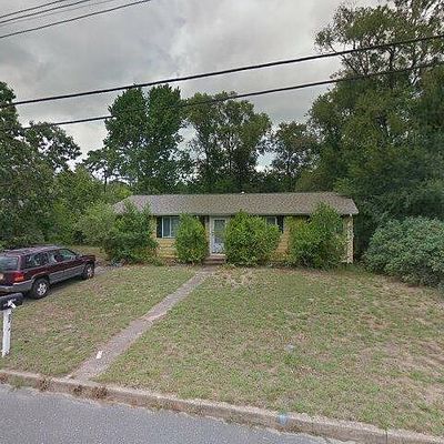 32 Goldweber Ave, Jackson, NJ 08527