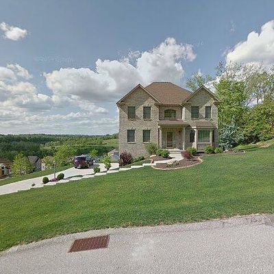 3300 Woodwind Dr, Clairton, PA 15025