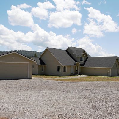 3433 N Ridge Dr, Klamath Falls, OR 97601