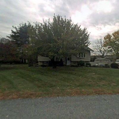 3530 Bittersweet Rd, Center Valley, PA 18034