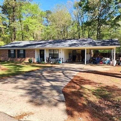 302 Thomas St, Richland, MS 39218