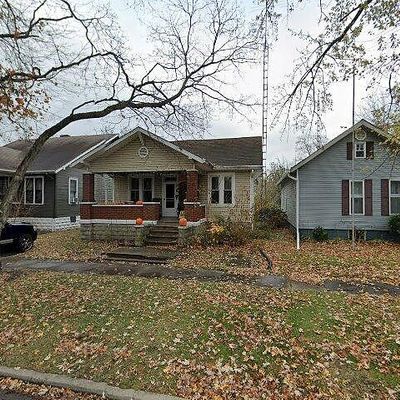 307 S Hickory St, Centralia, IL 62801