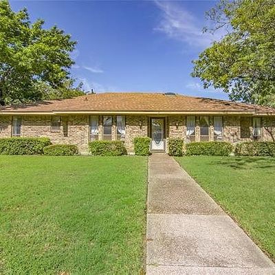 315 N Capri Dr, Duncanville, TX 75116