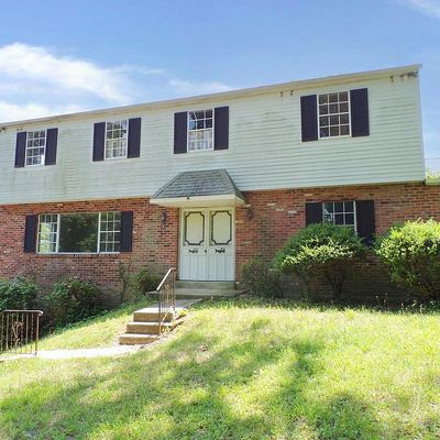 415 Marple Rd, Broomall, PA 19008