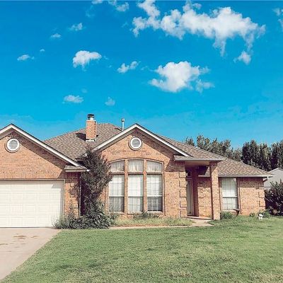 417 Sunrise Dr, Yukon, OK 73099