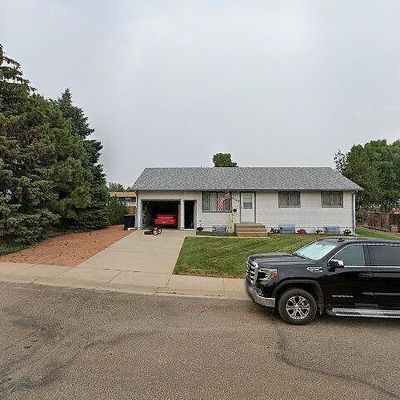 463 7 Th St Sw, Dickinson, ND 58601