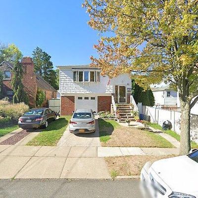 470 Beach Rd, Staten Island, NY 10312