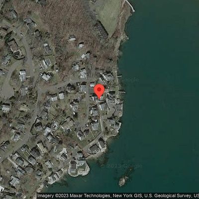 38 Brocketts Point Rd, Branford, CT 06405