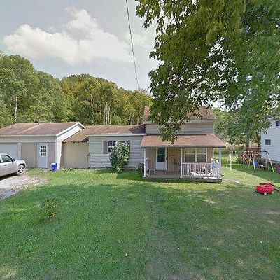 41 Warden St, Union City, PA 16438