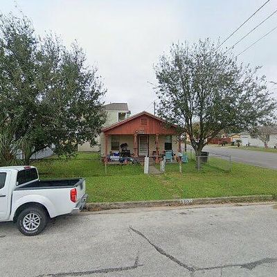 5502 Avenue R 1/2, Galveston, TX 77551