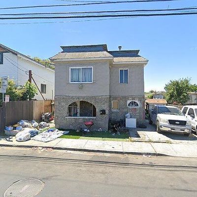 56 W Gertrude Ave, Richmond, CA 94801