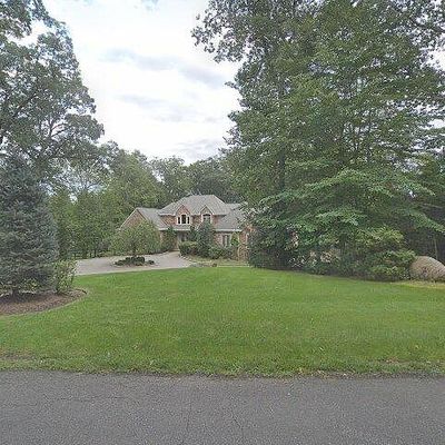 56 W Wildwood Rd, Saddle River, NJ 07458