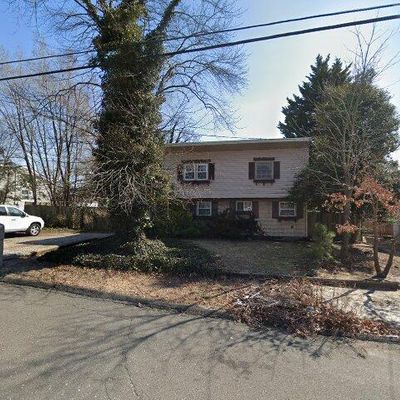 564 Smith Dr, Point Pleasant Boro, NJ 08742