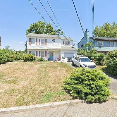 59 E New St, Sewaren, NJ 07077