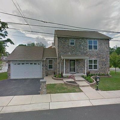 60 Arlington Ave, Aston, PA 19014