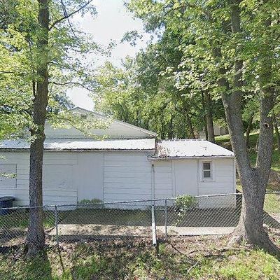 602 Sunset Blvd, Richmond, MO 64085