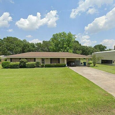 615 Chemin Metairie Rd, Youngsville, LA 70592