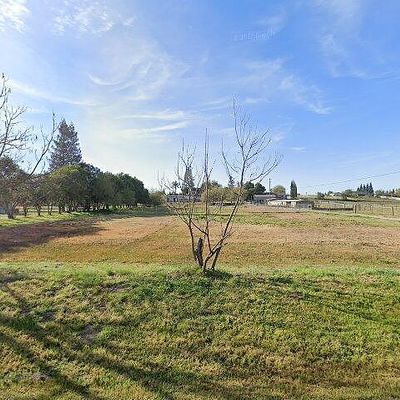 4924 Webster Rd, Oakdale, CA 95361