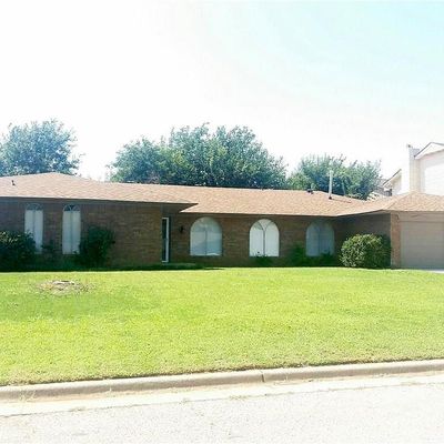 7321 Crown Point Rd, Oklahoma City, OK 73132