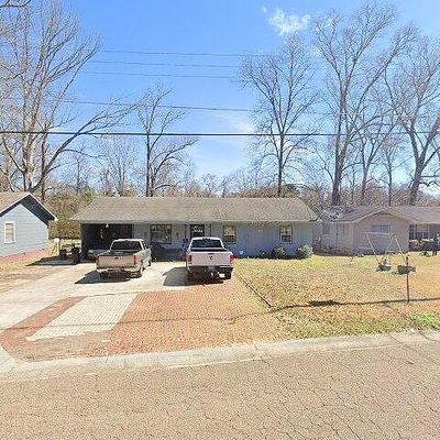 738 Primos Ave, Jackson, MS 39209