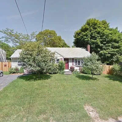 78 Concord St, Brockton, MA 02302