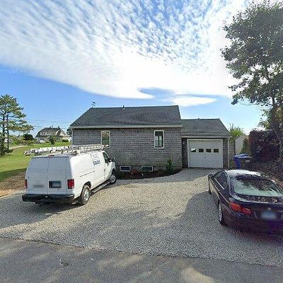 63 Noble Ave, Groton, CT 06340
